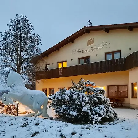 Reiterhof Schmidt, Gaststätte&pension *